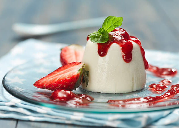 Panna cotta s jahodami